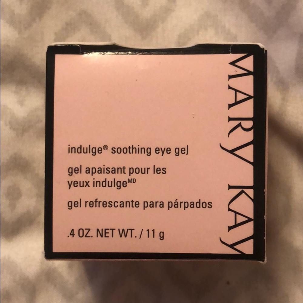 Mary Kay Indulge Soothing Eye Gel
